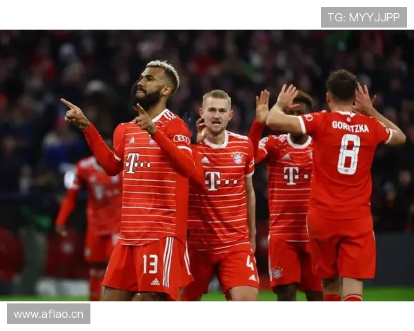 拜仁防守体系漏洞频出问题显现,近期表现受限,稳定性面临考验